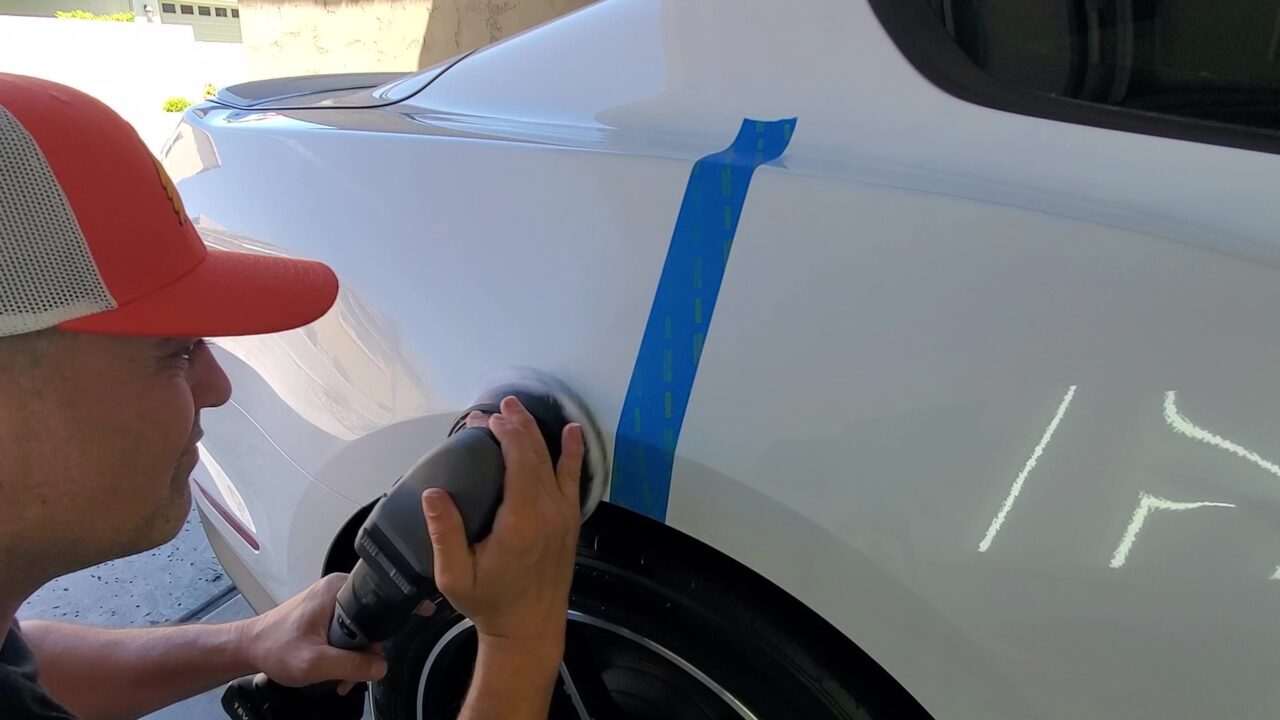 https://maurosautodetailing.com/wp-content/uploads/2023/08/polishing-rear-corner-panel_Moment-1280x720.jpg